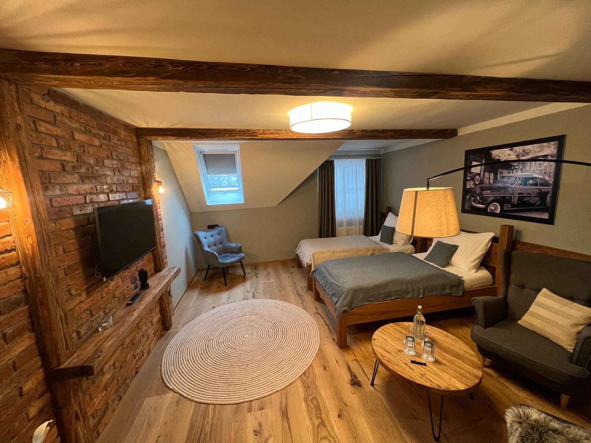 Hotel Mclimon Nový Jičín Extérieur photo