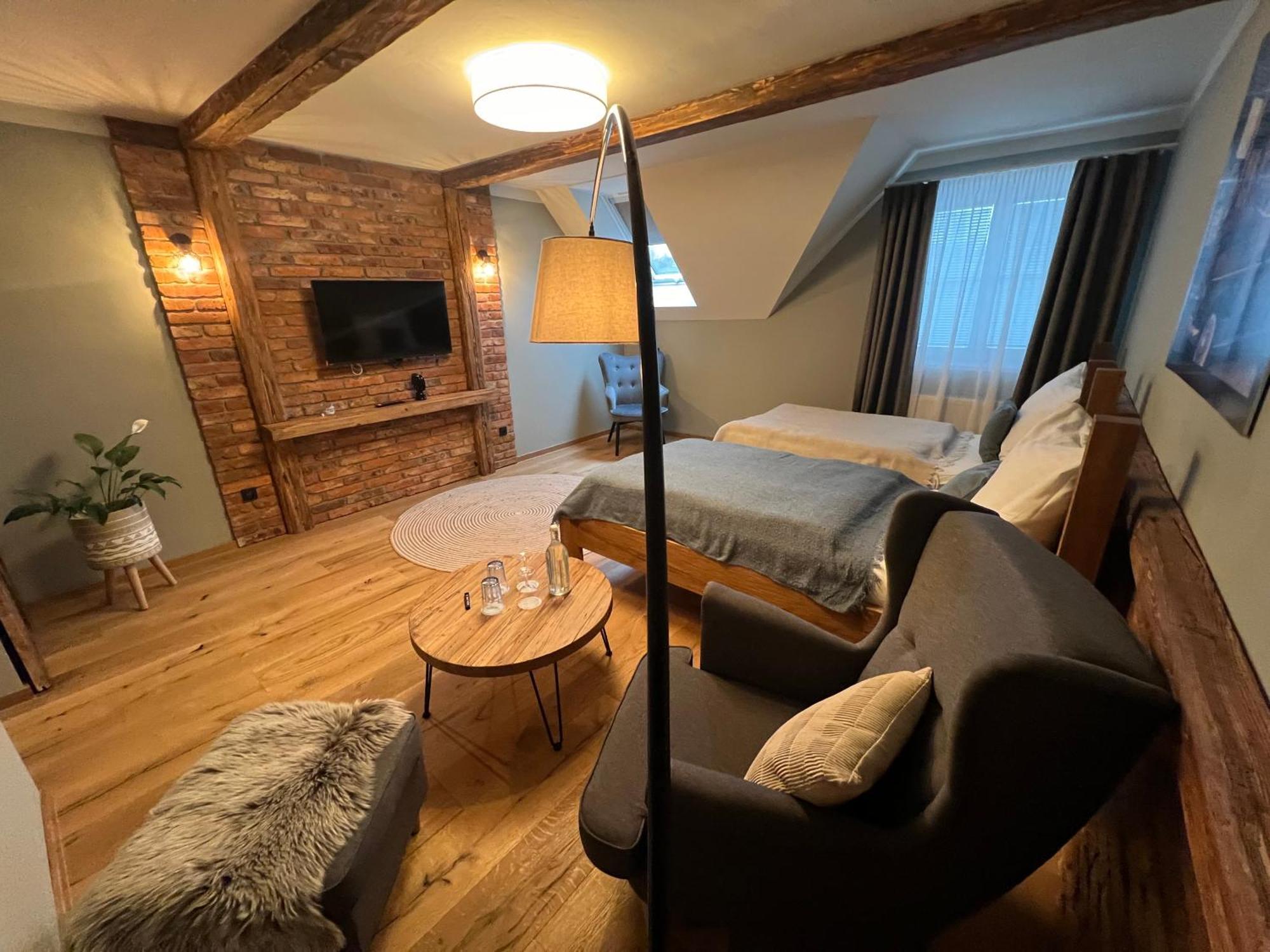 Hotel Mclimon Nový Jičín Extérieur photo