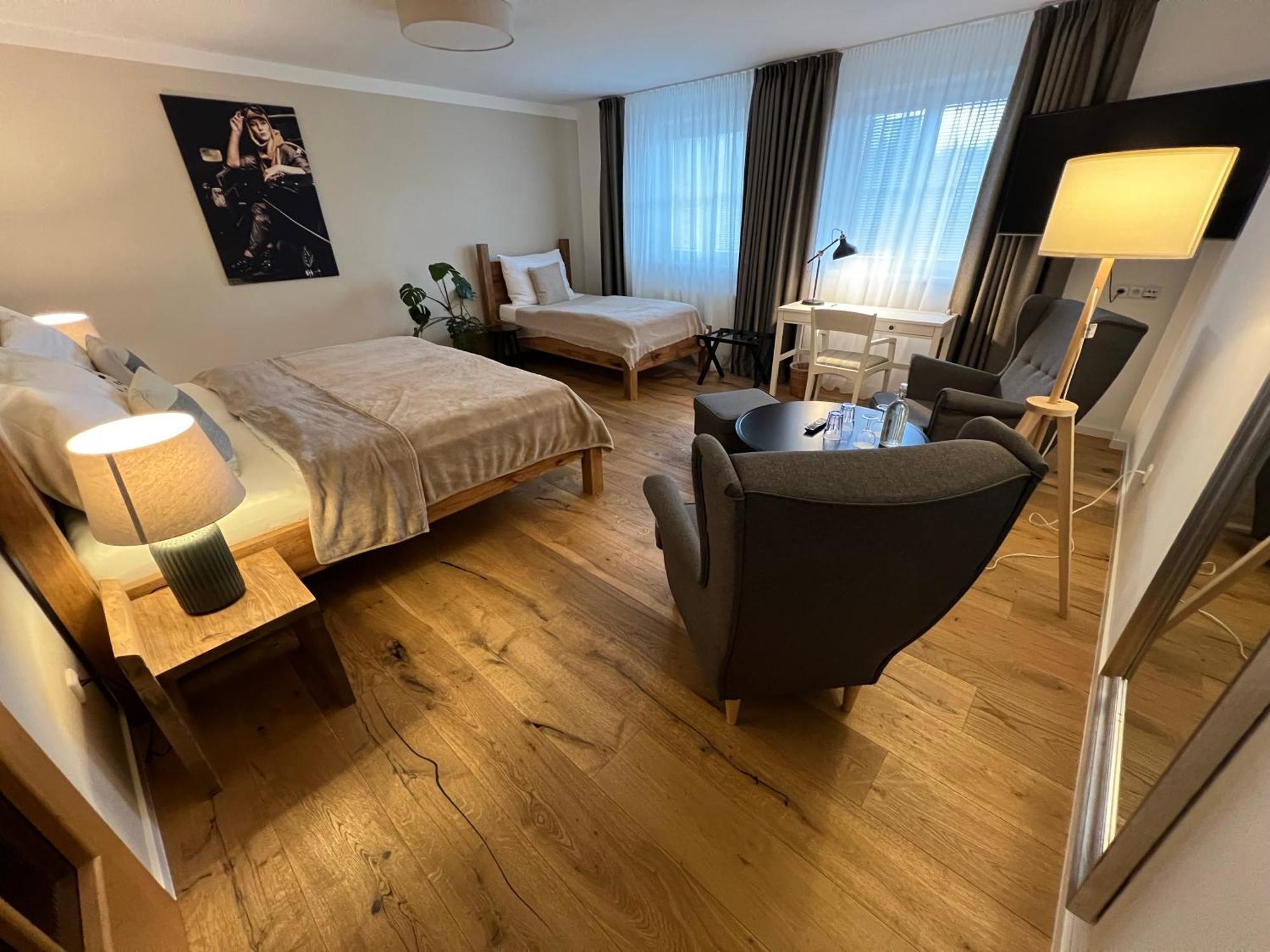 Hotel Mclimon Nový Jičín Extérieur photo