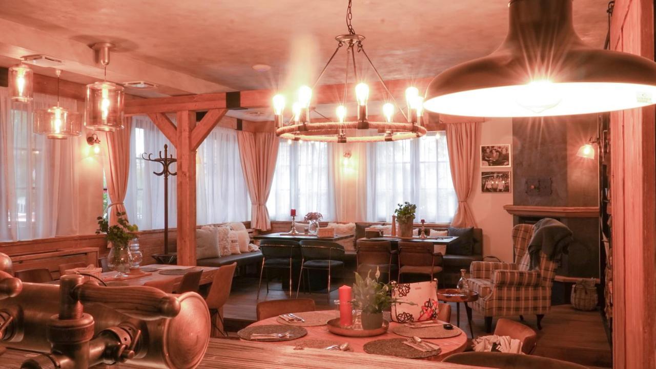 Hotel Mclimon Nový Jičín Extérieur photo